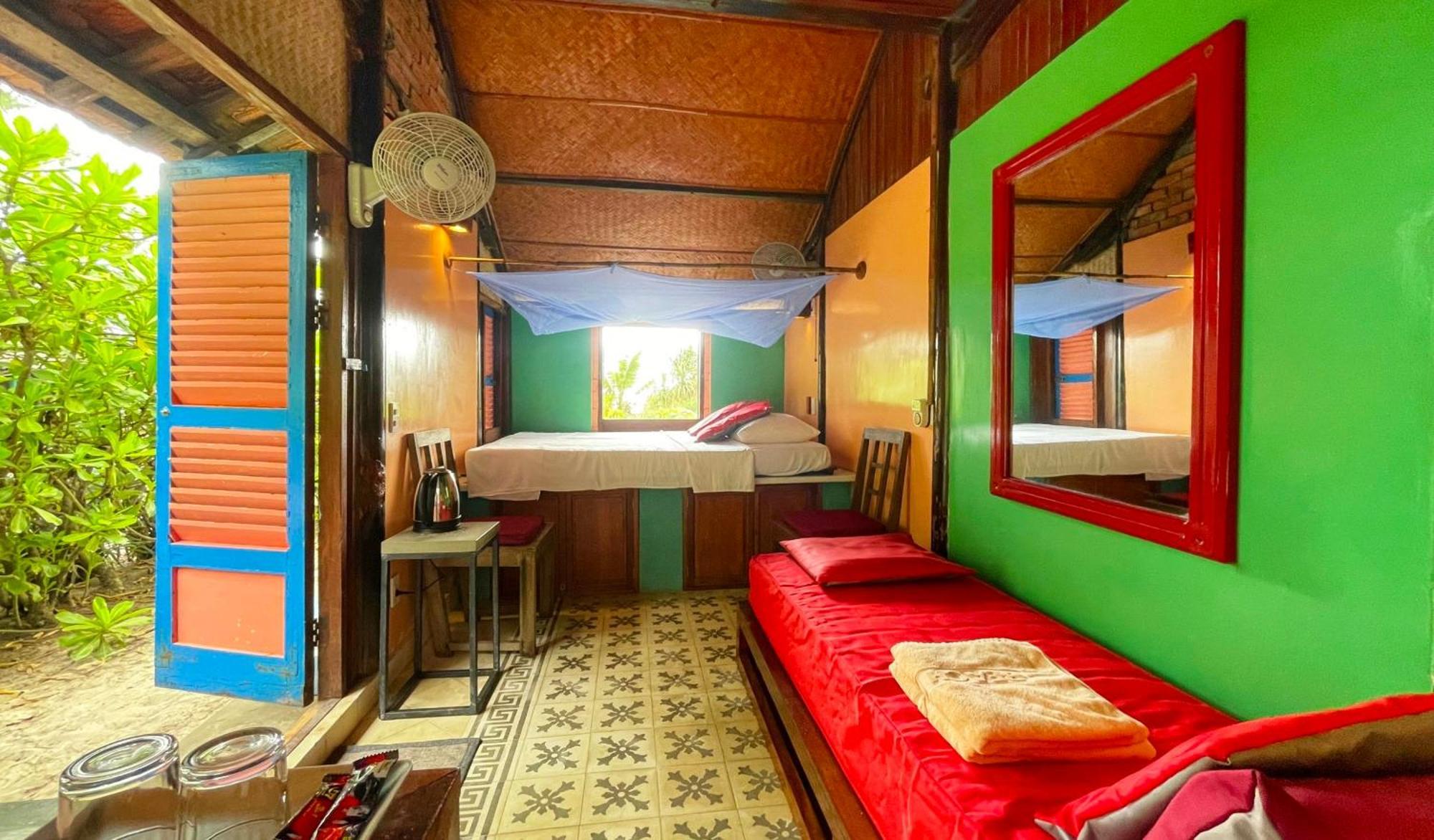 Villa Louise Hue Beach Boutique Hotel Room photo