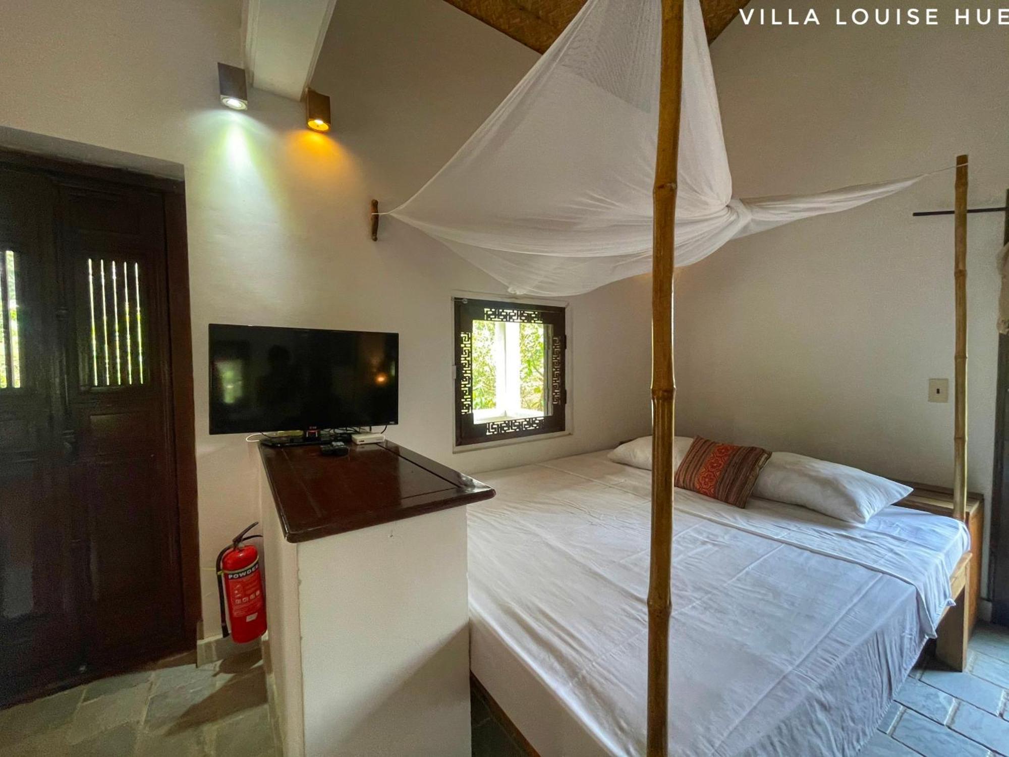 Villa Louise Hue Beach Boutique Hotel Room photo